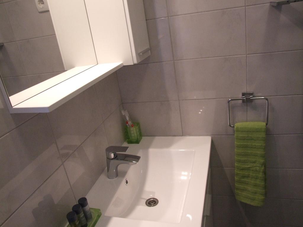 Apartment Deni Pula Buitenkant foto